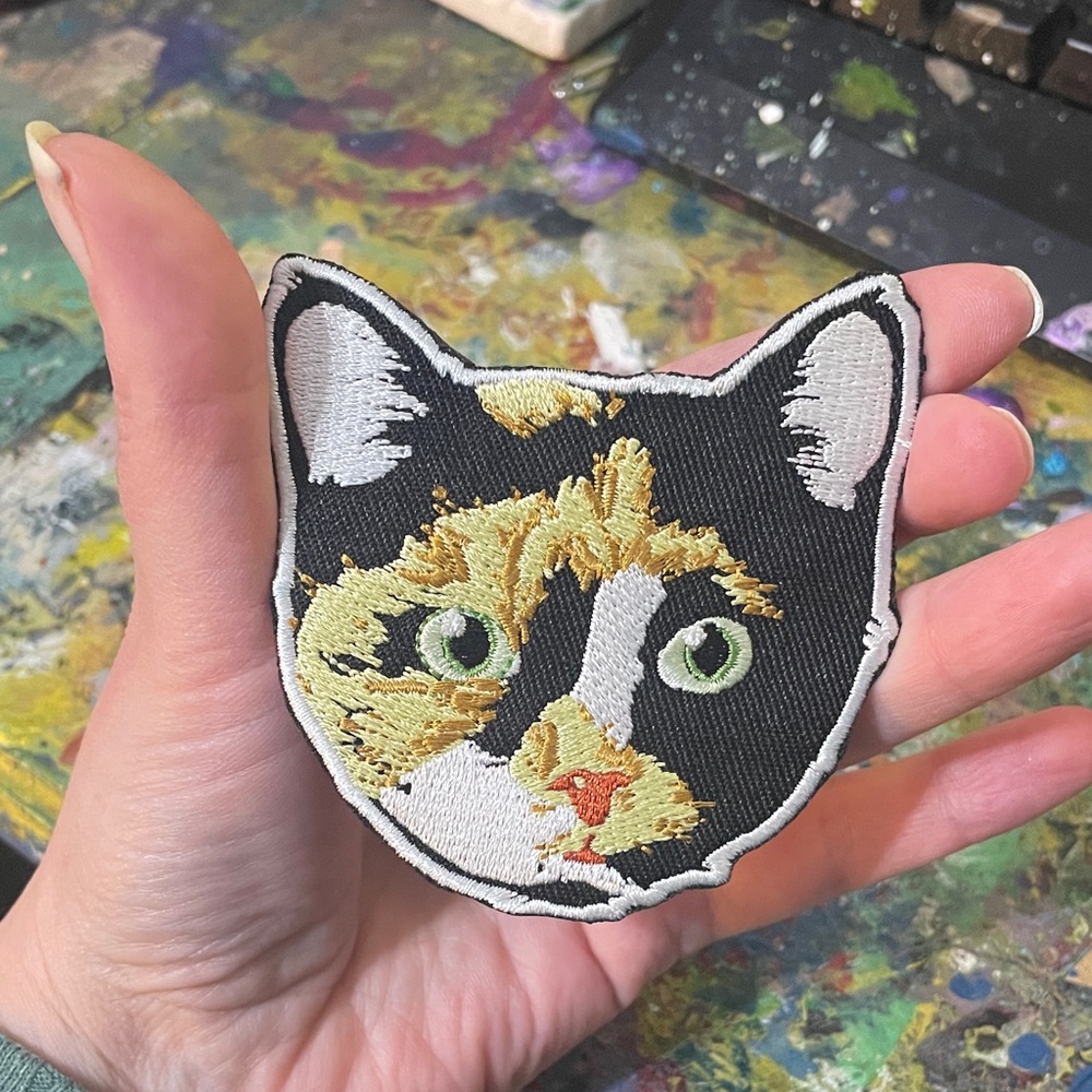 Charming Cat Face Embroidered Patch